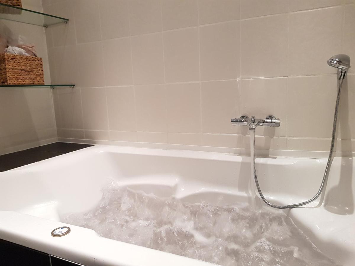 Grosse 130Qm Ferienwohnung Mit Whirlpool Sulzbach  Eksteriør bilde